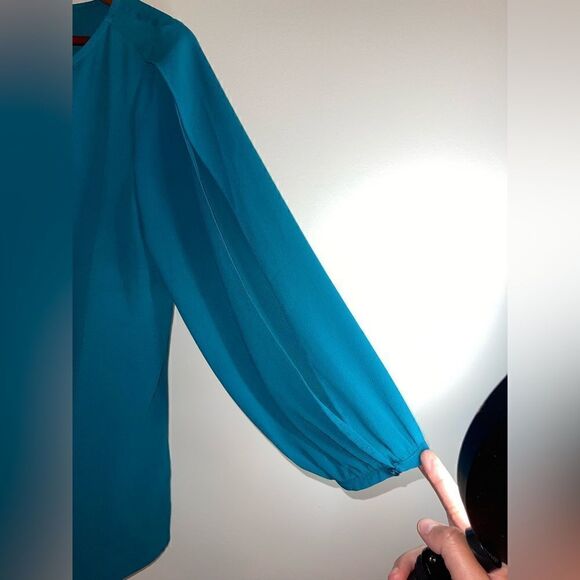 Banana Republic Teal Blouse with open sleeves Size Small - Picture 10 of 10
